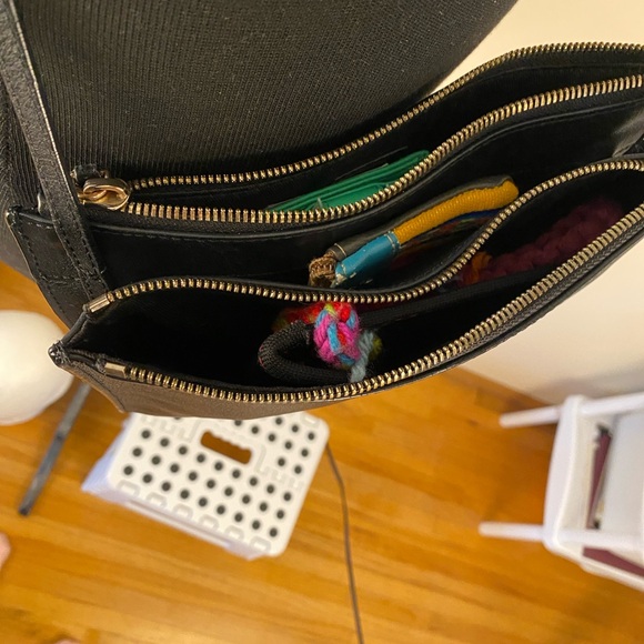 Massimo Dutti Elegant Black Crossbody Bag Zippered Pockets - Picture 4 of 13